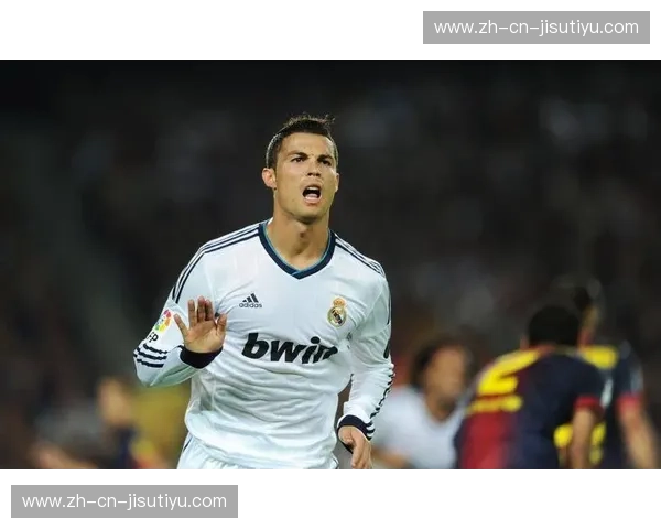 银河战舰的璀璨星光：C罗与皇马的传奇篇章